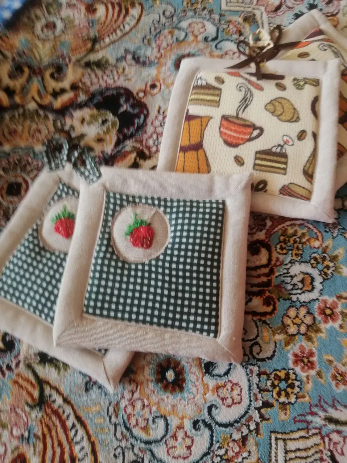 دستگیره وزیربشقابی|سفره، حوله، دستمال آشپزخانه|صدرا-فارس, فاز ۱|دیوار