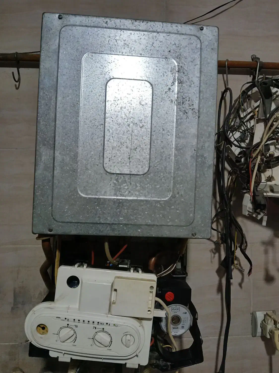 پکیج ایران رادیاتور ۲۴هزار|آبگرمکن، پکیج، شوفاژ|کرج, اخگرآباد|دیوار