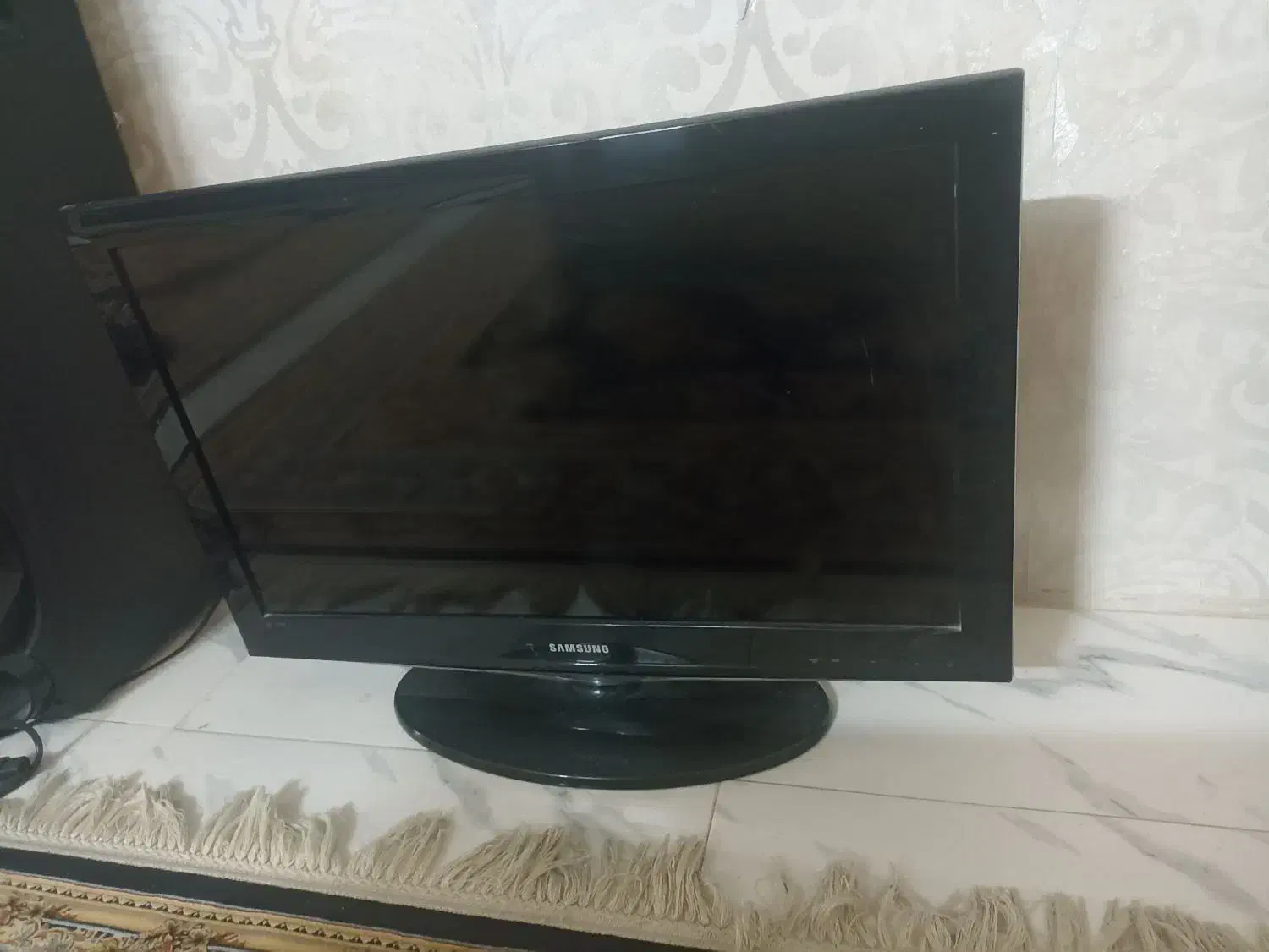 ال سی دی 32|تلویزیون و پروژکتور|قم, شاه ابراهیم|دیوار