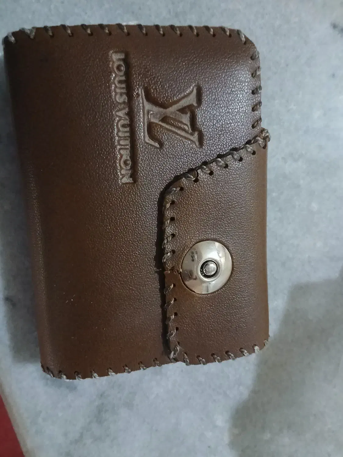 کیف مدارک پیدا شده.|اشیا|کرج, برغان|دیوار