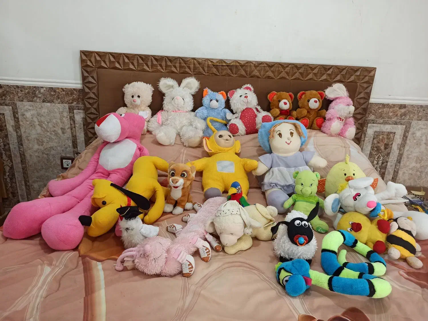 عروسک|اسباب‌‌بازی|شیراز, محراب|دیوار