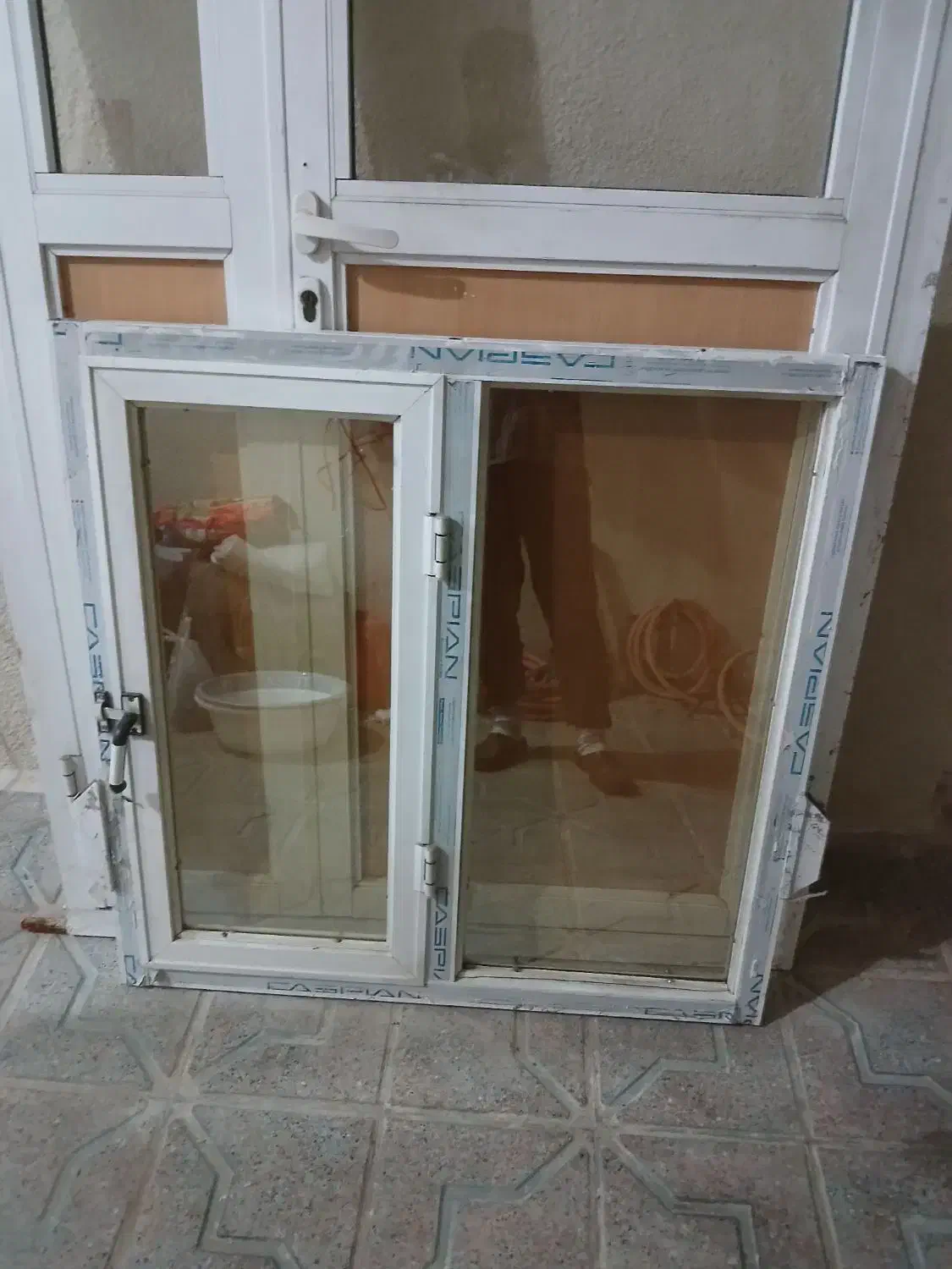 درب و پنجره الومینیومی|مصالح و تجهیزات ساختمان|زنجان, |دیوار