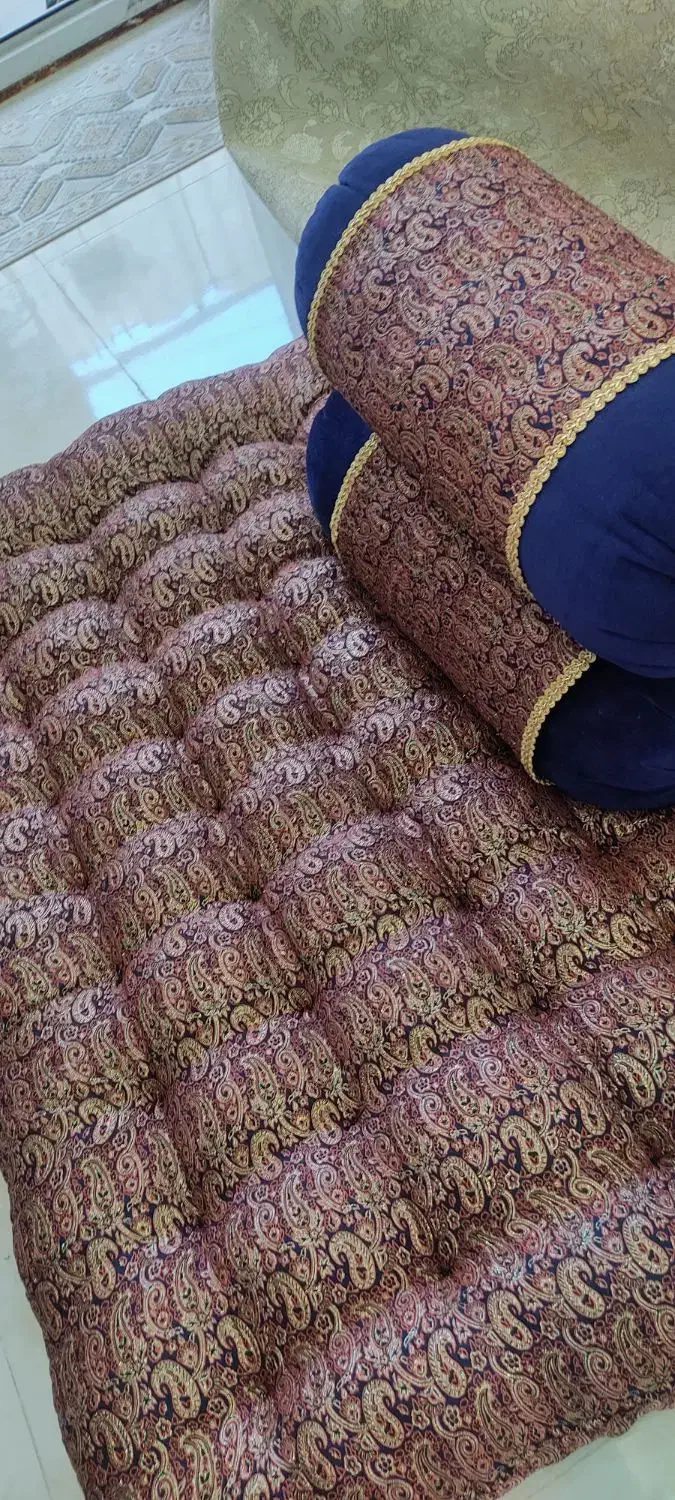 دو دست تشک سنتی|رختخواب، بالش، پتو|قم, شاه ابراهیم|دیوار