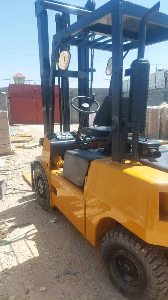 لیفتراک سهند ۳ تن دیزل|خودرو سنگین|شیراز, سیلو|دیوار