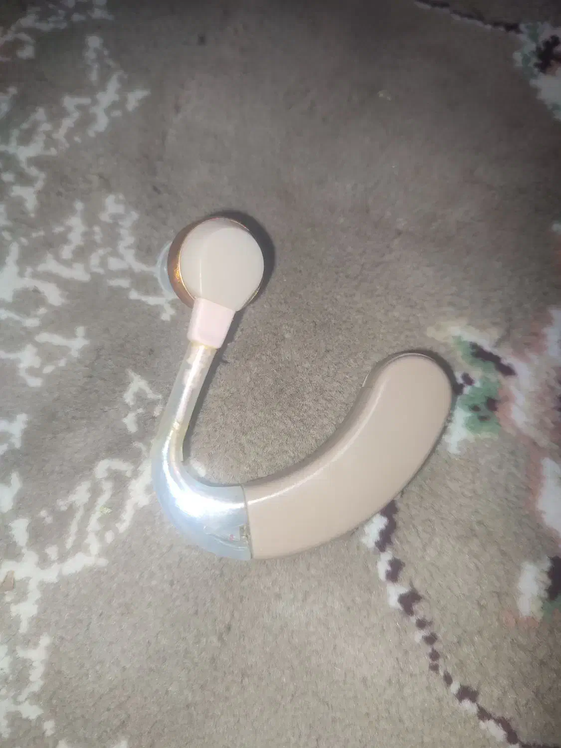 سمعک|آرایشی، بهداشتی، درمانی|قیدار, |دیوار