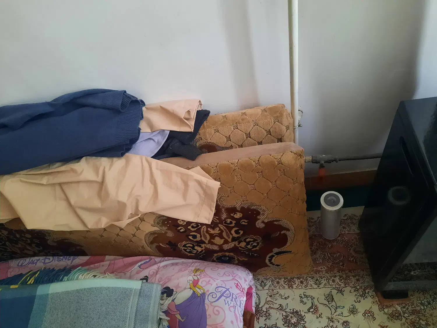 ۳عدد پشتی دیواری|پشتی|لاهیجان, شهرک سلمان فارسی|دیوار