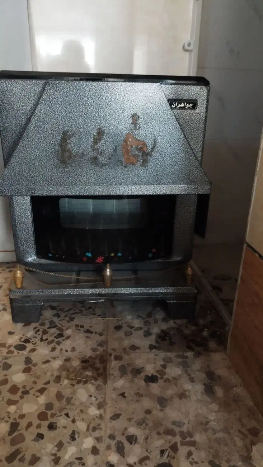 یه عدد بخاری گازی سالم|بخاری، هیتر، شومینه|قزوین, |دیوار
