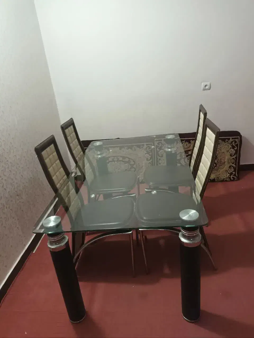 میز نهار خوری ۵ نفره سالم|میز و صندلی غذاخوری|ایلام, |دیوار