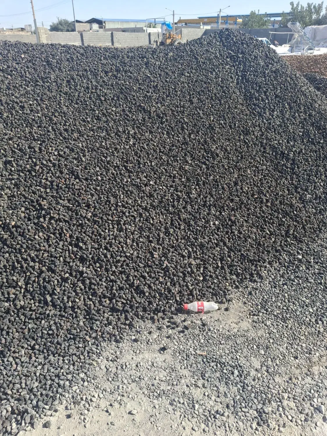 پوکه فوق سبک قروه ذعال سنگی  معدنی وصنعتی مستقیم|عمده‌فروشی|مشهد, توس (بلوار توس)|دیوار