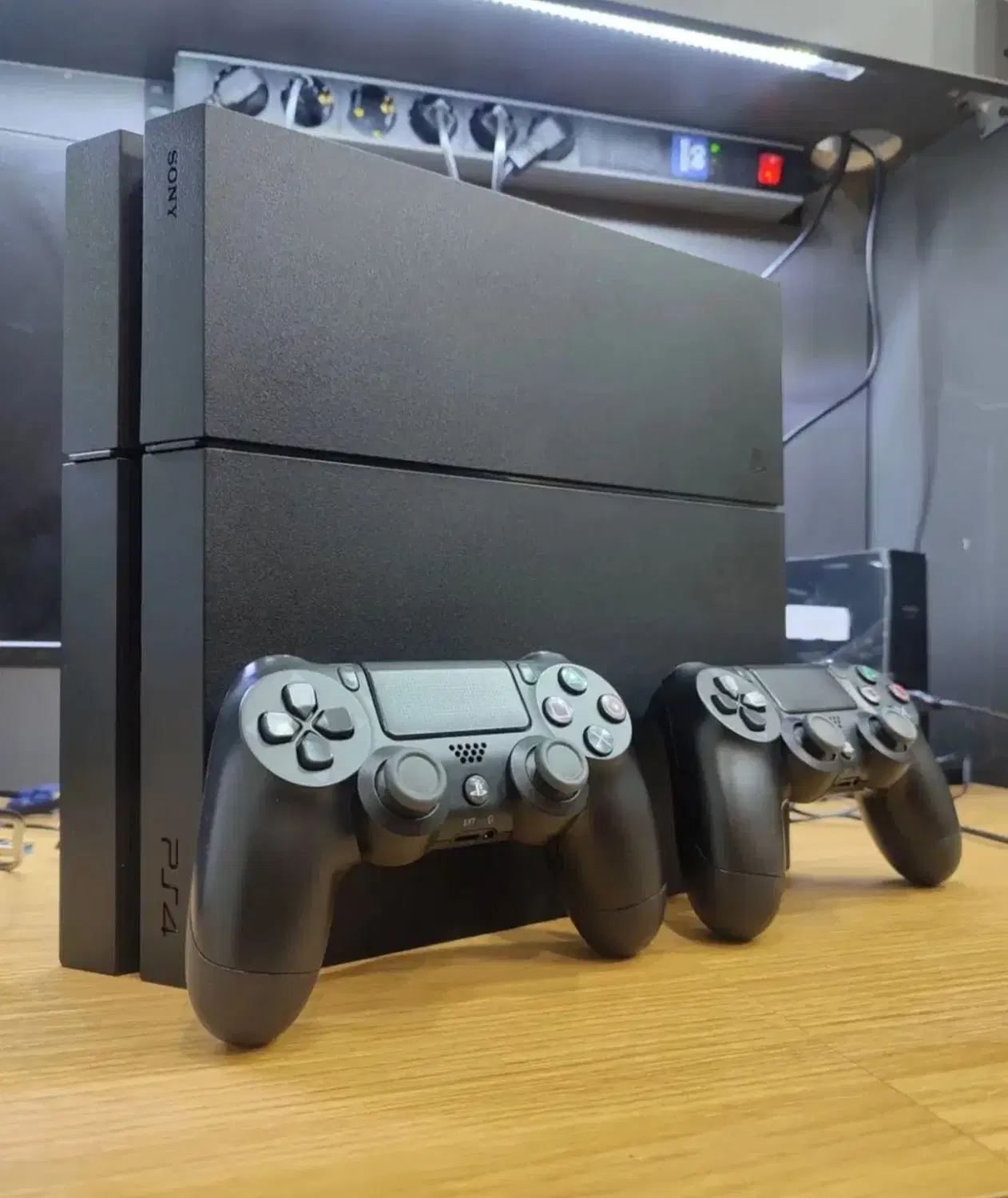Ps4 fat (فت)|کنسول، بازی ویدئویی و آنلاین|رشت, بلوار گیلان|دیوار