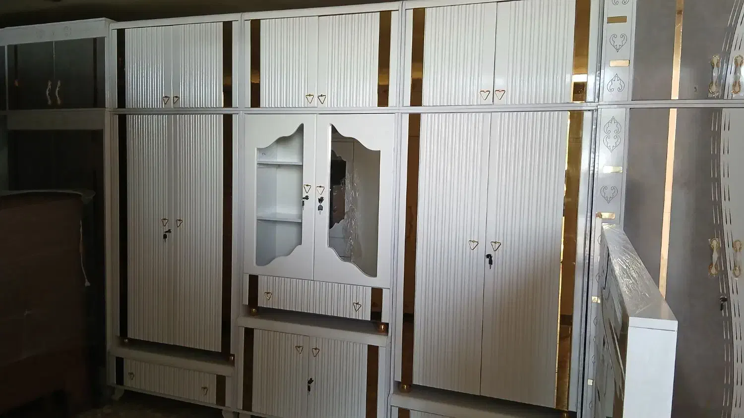 کمد وجاکفشی|جاکفشی، کمد، دراور|آبادان, |دیوار