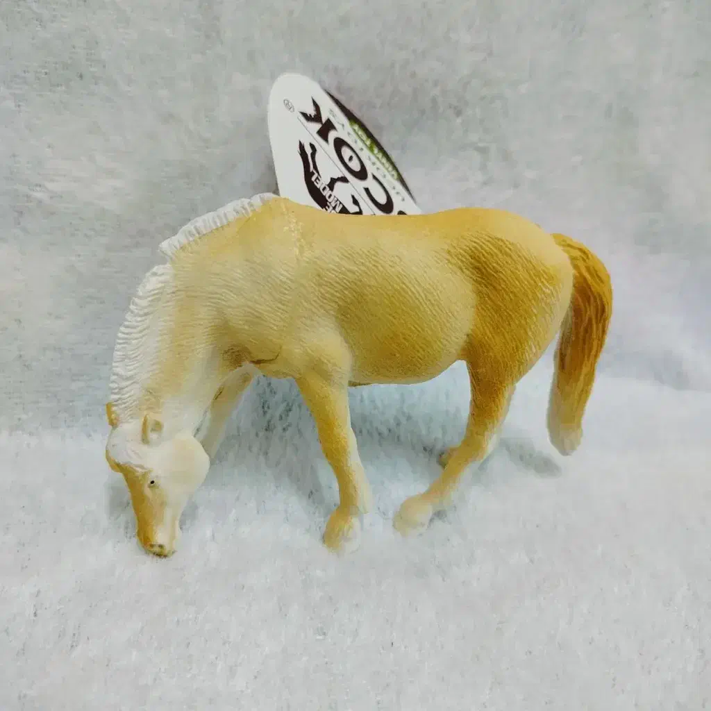 فیگور اسب پالومینو طلایی|کلکسیون و سرگرمی|تهران, ولنجک|دیوار