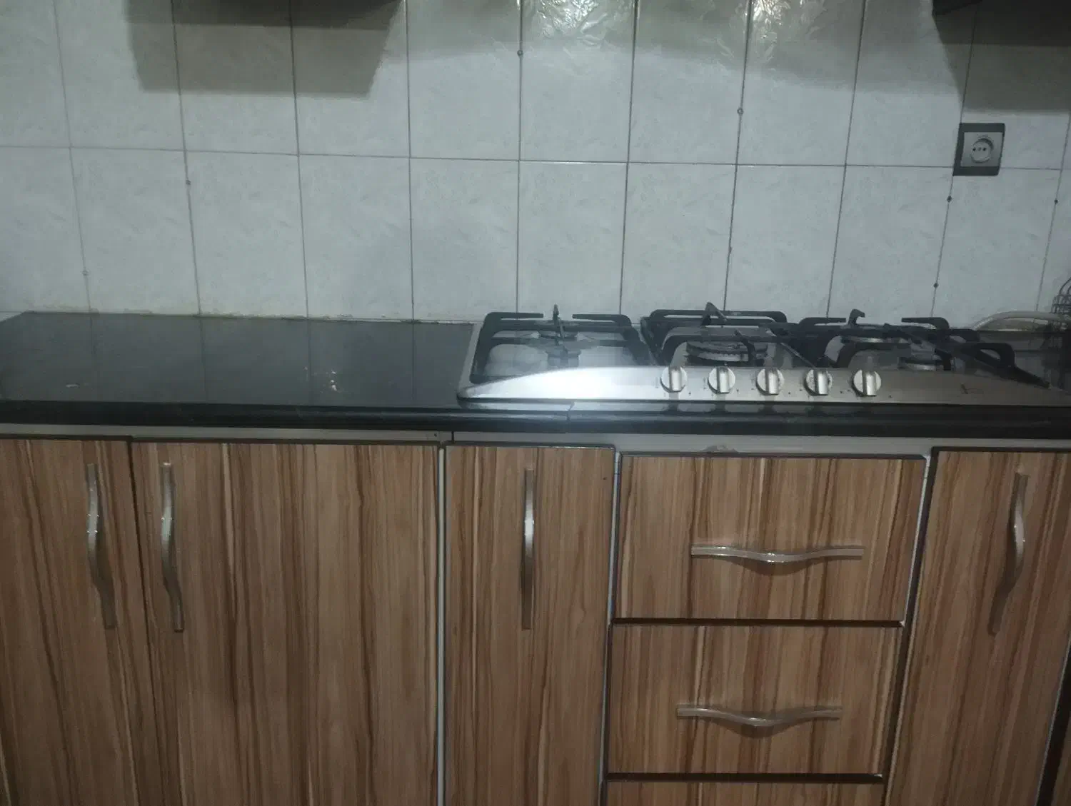 کابینت ام دی اف بدنه فلز حدودا ده متر|مصالح و تجهیزات ساختمان|زالیان, |دیوار