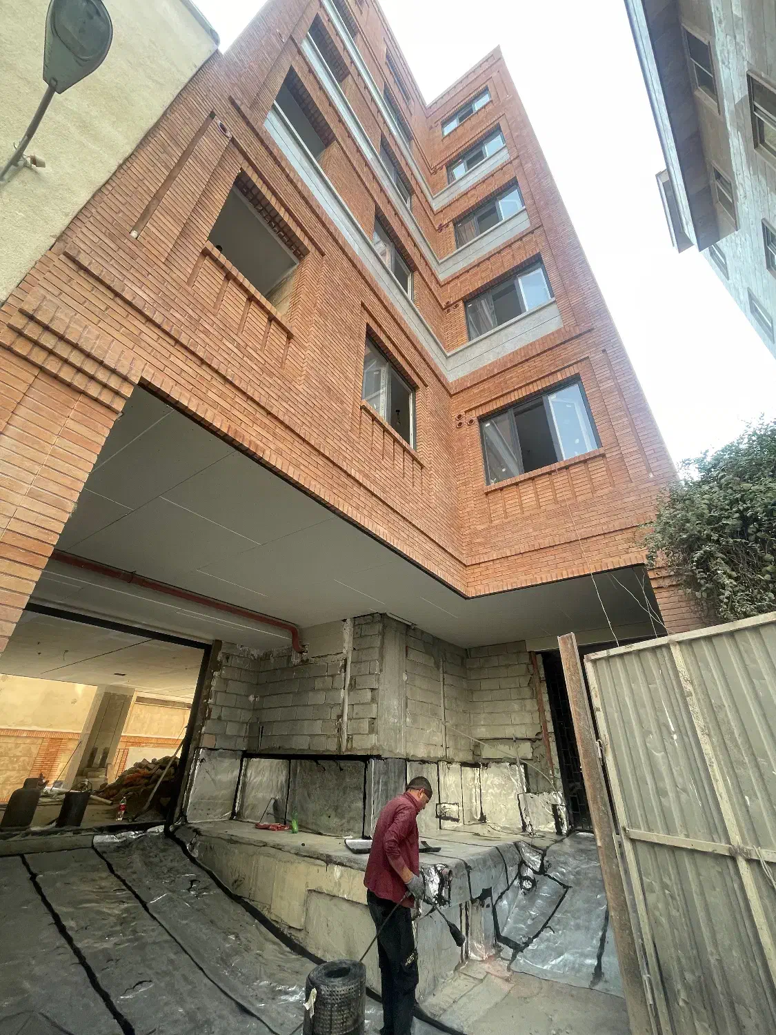 تهیه/توزیع شن/ماسه و گچ وهمه مصالح ساختمانی|مصالح و تجهیزات ساختمان|تهران, ظفر|دیوار