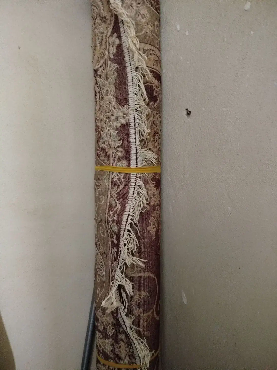 سلام چند تا وسیله خانه به فروش می‌رسد|فرش|آران و بیدگل, |دیوار