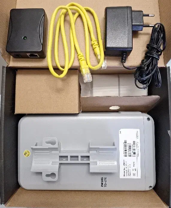 مودم بیرونی zw101 ایرانسل|مودم و تجهیزات شبکه|تهران, مرزداران|دیوار