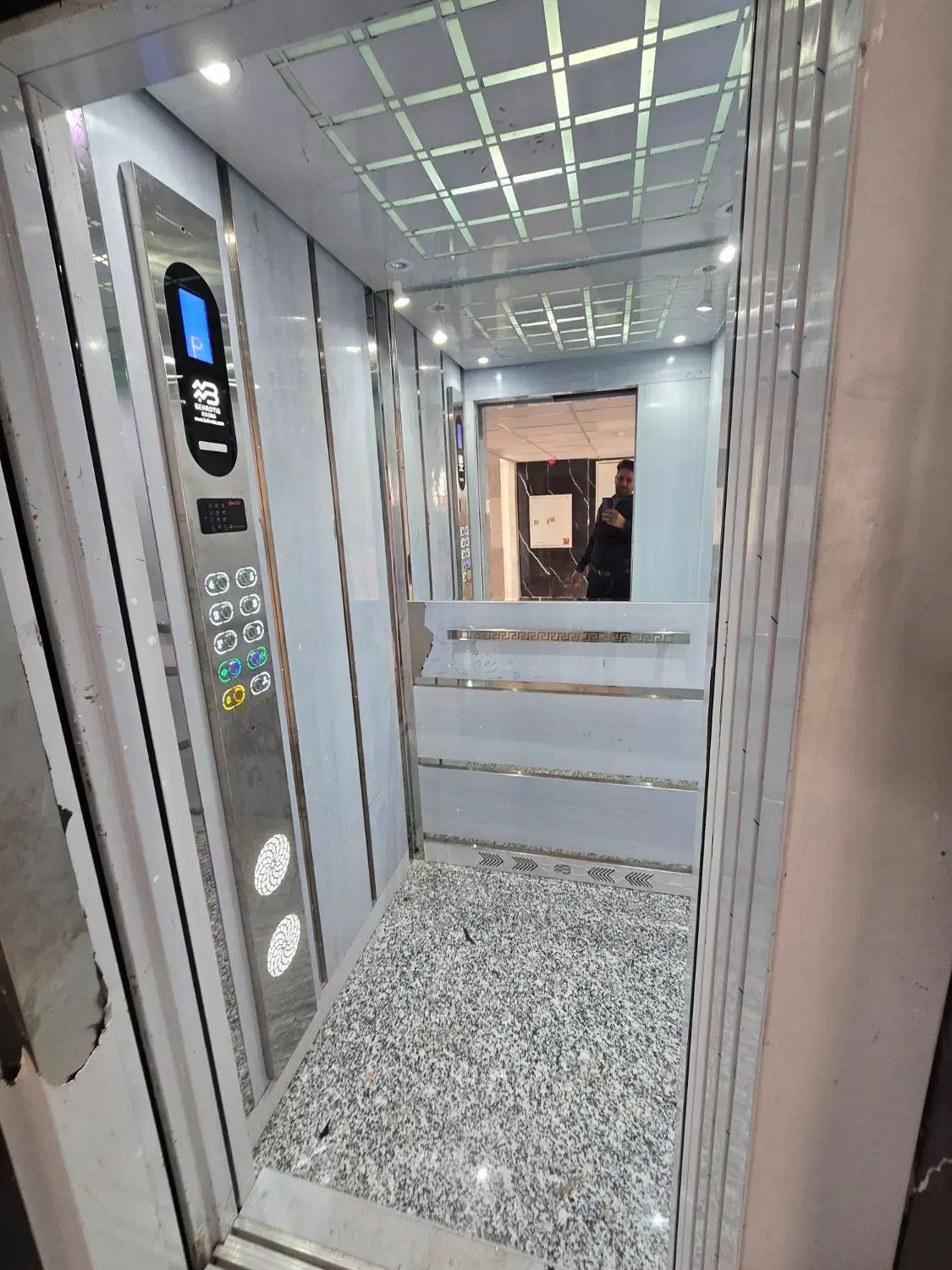 آپارتمان ۹۰ متر دوخواب نوساز فقط با پرداخت|فروش آپارتمان|یزد, |دیوار