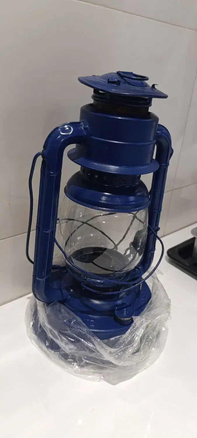 فانوس نوستالژی|کلکسیون اشیاء عتیقه|اهواز, زیتون کارمندی|دیوار