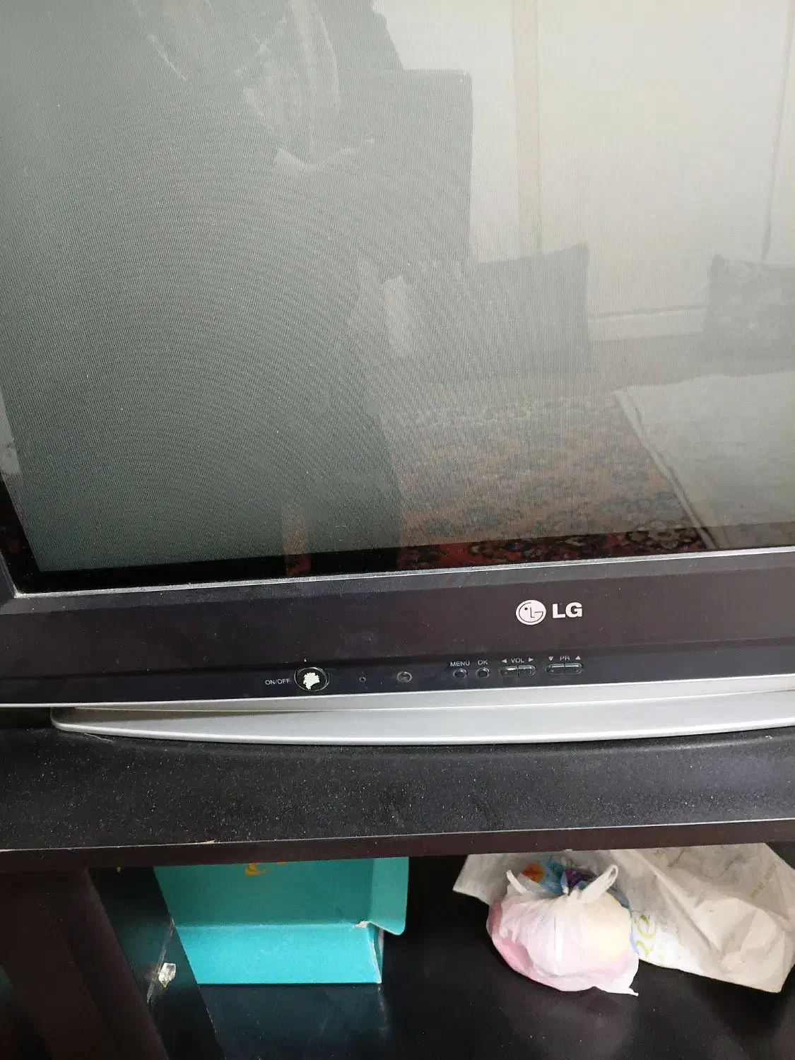 میز و تلوزیون|تلویزیون و پروژکتور|گلپایگان, |دیوار