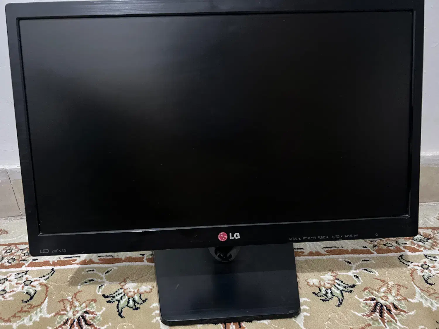 مانیتور LG 60 هرتز سالم ۲۰ اینچ|قطعات و لوازم جانبی رایانه|تهران, وحیدیه|دیوار