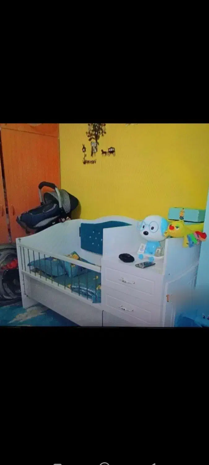 تخت کودک نوجوان|تخت و صندلی بچه|آبیک, |دیوار