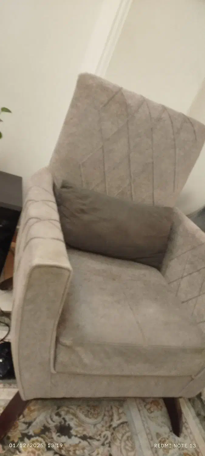 مبل 8نفره کار کرده|مبلمان خانگی و میز عسلی|قرچک, شهرک طلائیه|دیوار