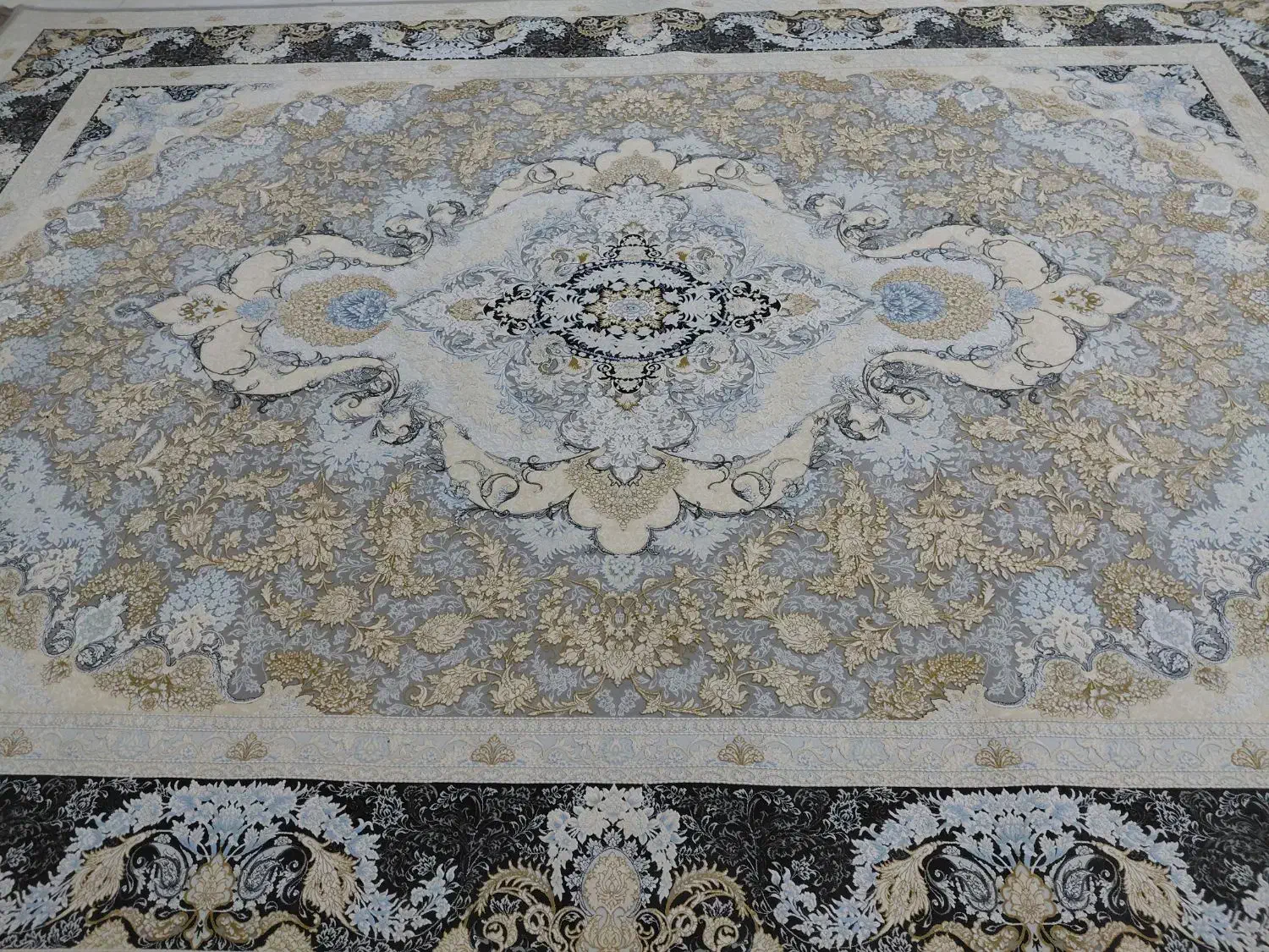 ۳عدد فرش ۹متری ۱۲۰۰شانه تراکم ۳۶۰۰|فرش|ورامین, خیر آباد|دیوار