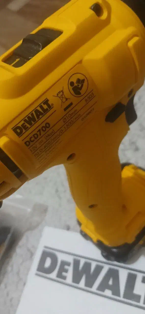 پیچ گوشتی شارژی دیوالت مدل DCD700|ابزارآلات|فردیس, داوری|دیوار
