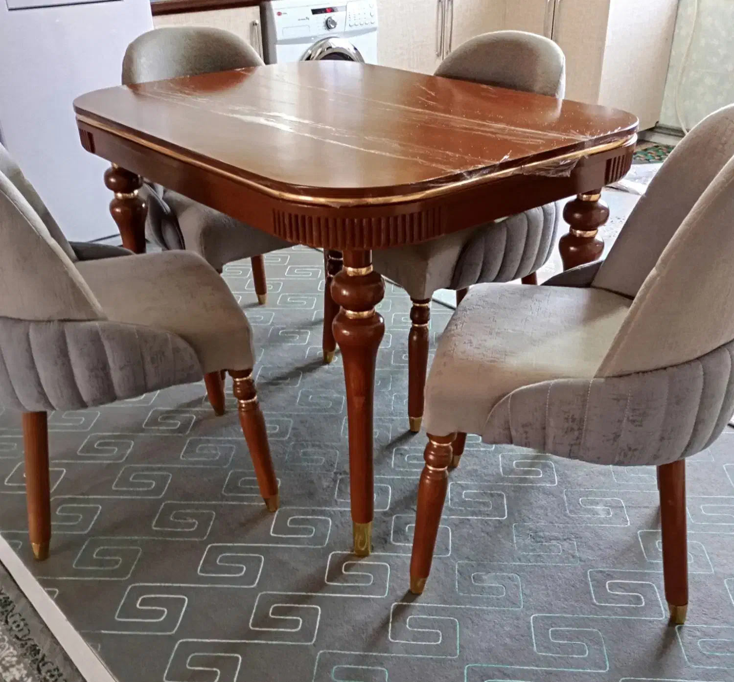 میز غذا خوری نو|میز و صندلی غذاخوری|قروه, |دیوار