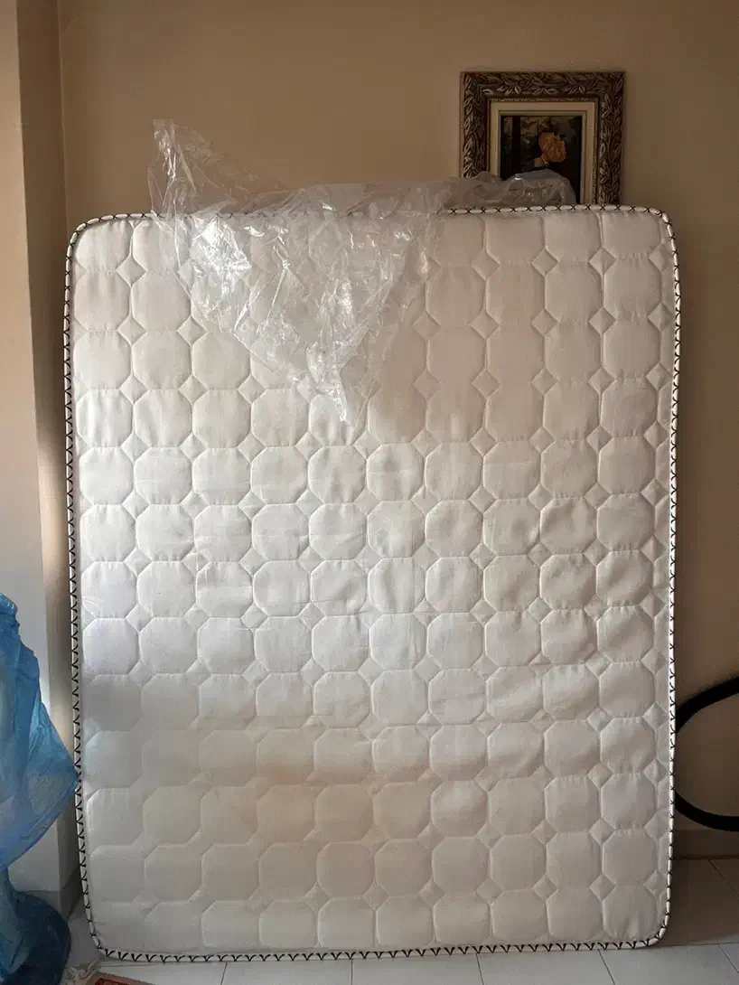 تشک رویال ۲۰۰ در ۱۶۰ خیلی در حد نو|تشک تختخواب|تهران, علم و صنعت|دیوار