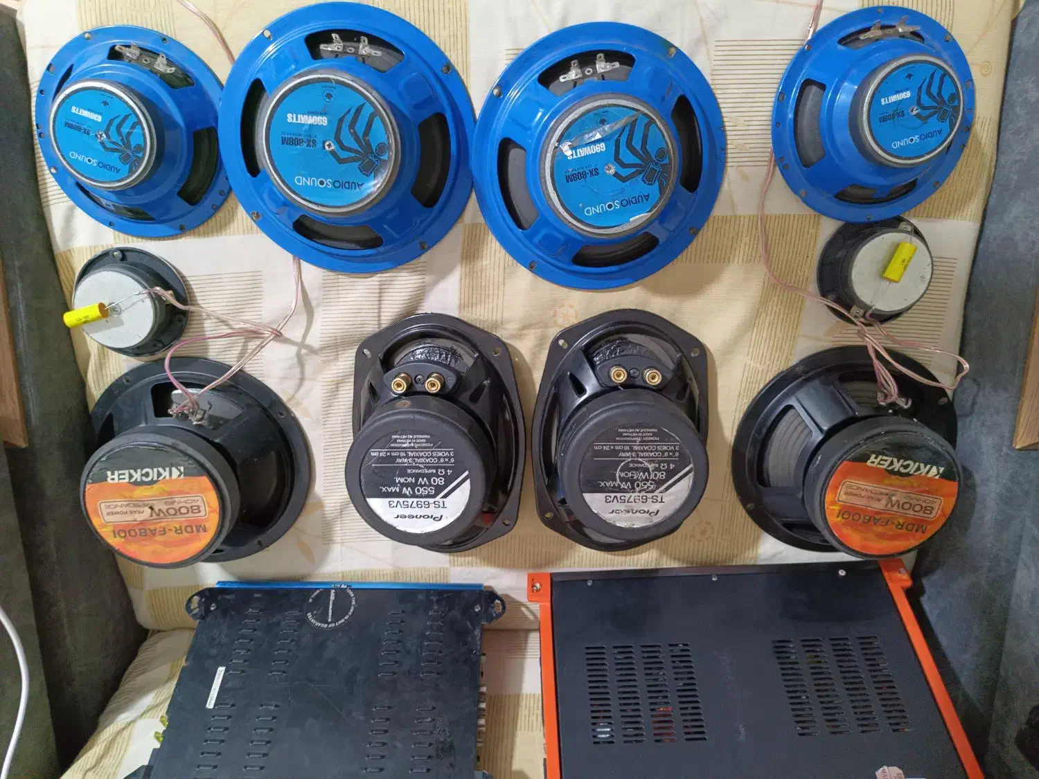 تعدادی لوازم سیستم صوتی خودرو ، کارکرده|قطعات یدکی و لوازم جانبی|مشهد, ولیعصر (شهرک غرب)|دیوار