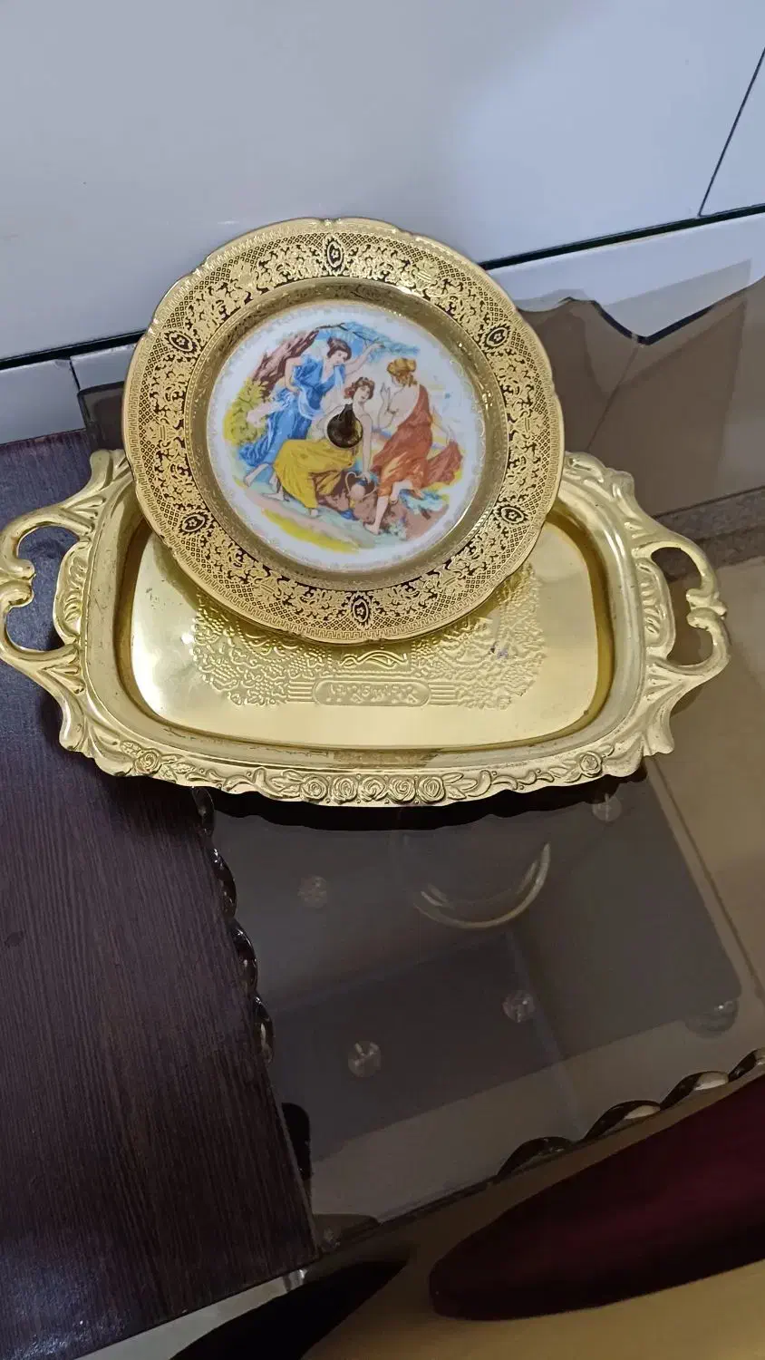 بشقاب و سینی قدیمی|کلکسیون اشیاء عتیقه|مسجد سلیمان, |دیوار