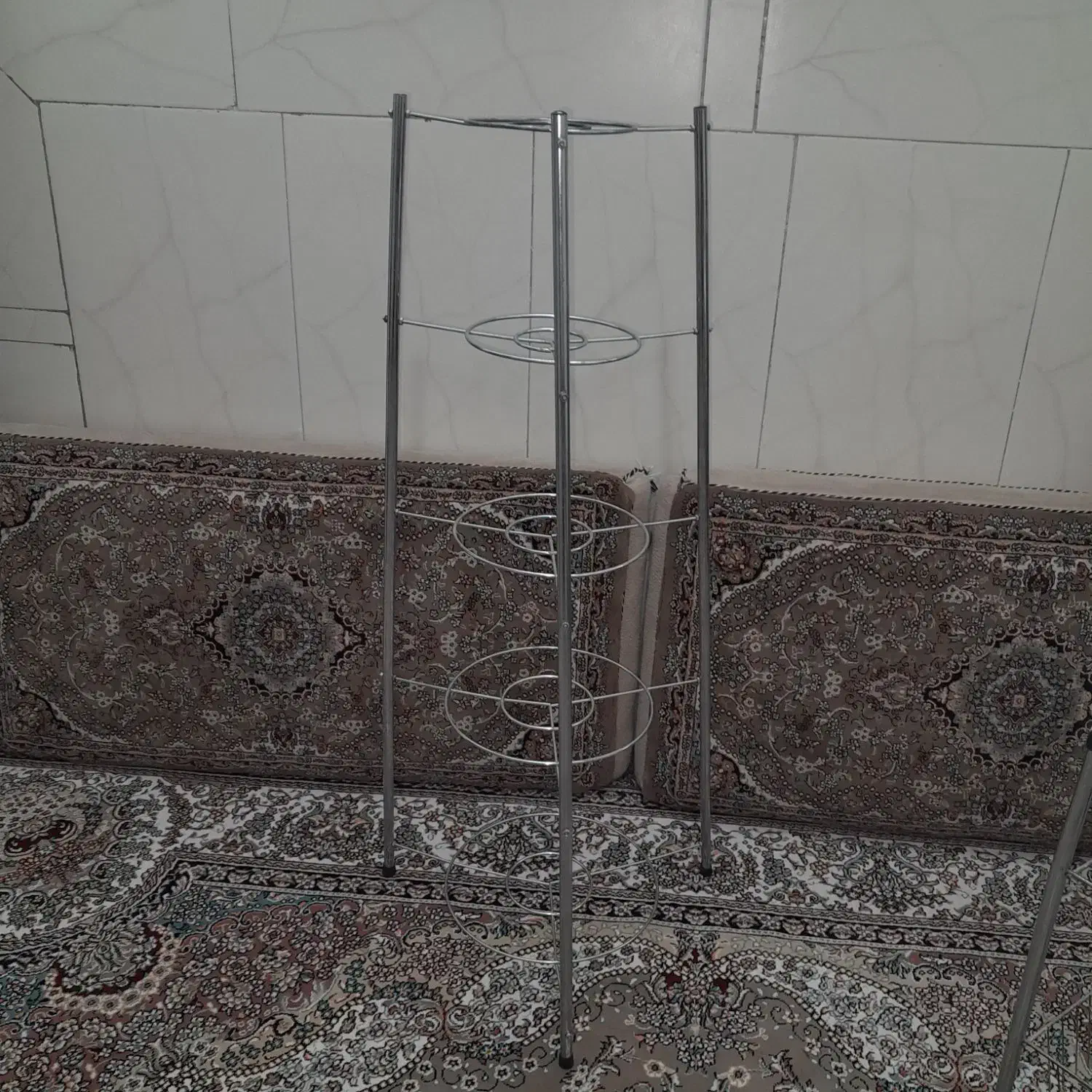 پایه قابلمه وخرده ریزمنزل|آب‌چکان و نظم‌دهنده ظروف|قم, نیروگاه|دیوار