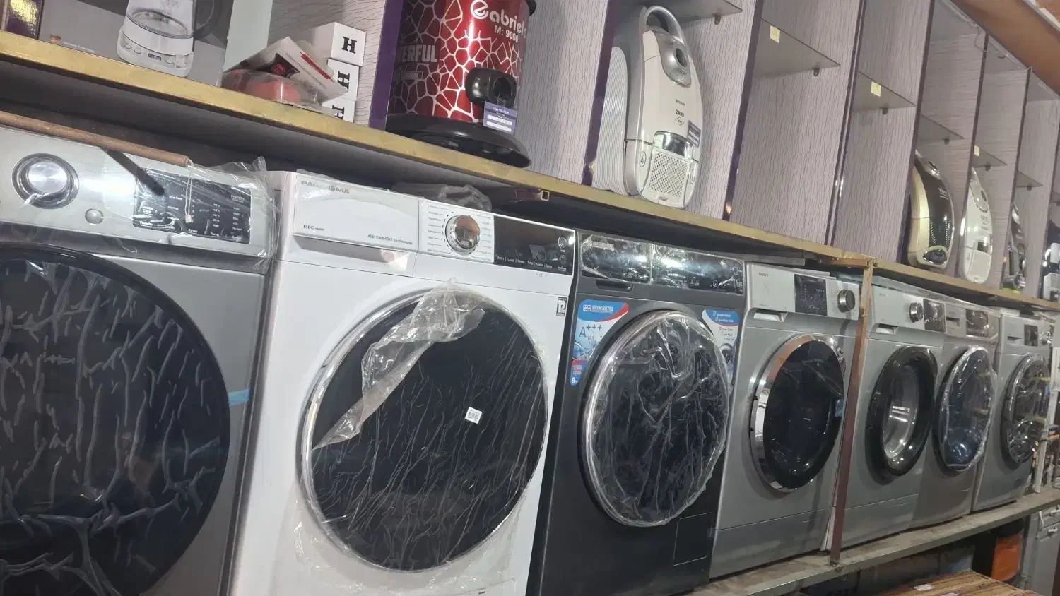 فروش ویژه انواع لباسشویی از 6 تا 10 کیلو|ماشین لباسشویی و خشککن لباس|قم, علی آباد|دیوار