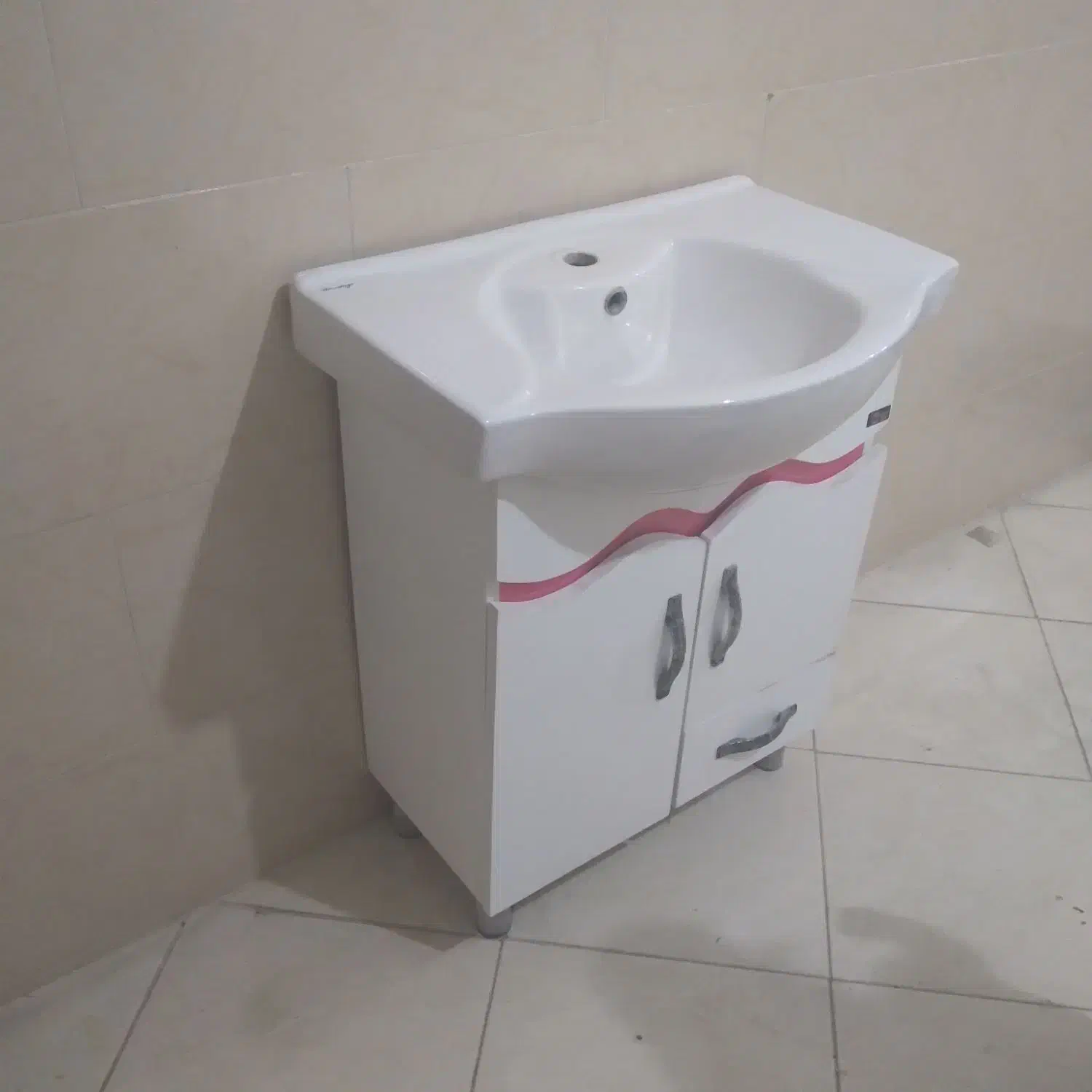 روشویی|لوازم سرویس بهداشتی|رباطکریم, رباطکریم|دیوار