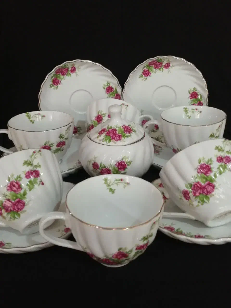 ظروف پذیرایی گلسرخی|ظروف سرو و پذیرایی|اصفهان, همدانیان|دیوار