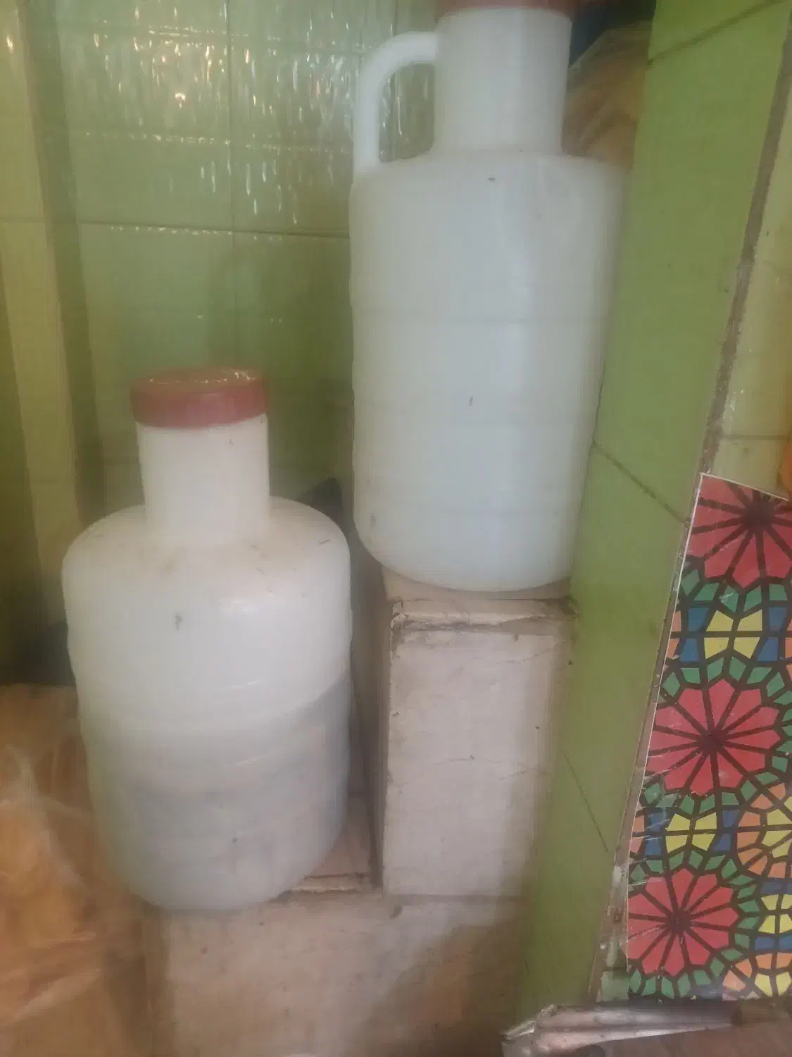 دبه خیار‌ شور|ظروف نگهدارنده، پلاستیکی، یک‌بارمصرف|رشت, گلباغ نماز|دیوار