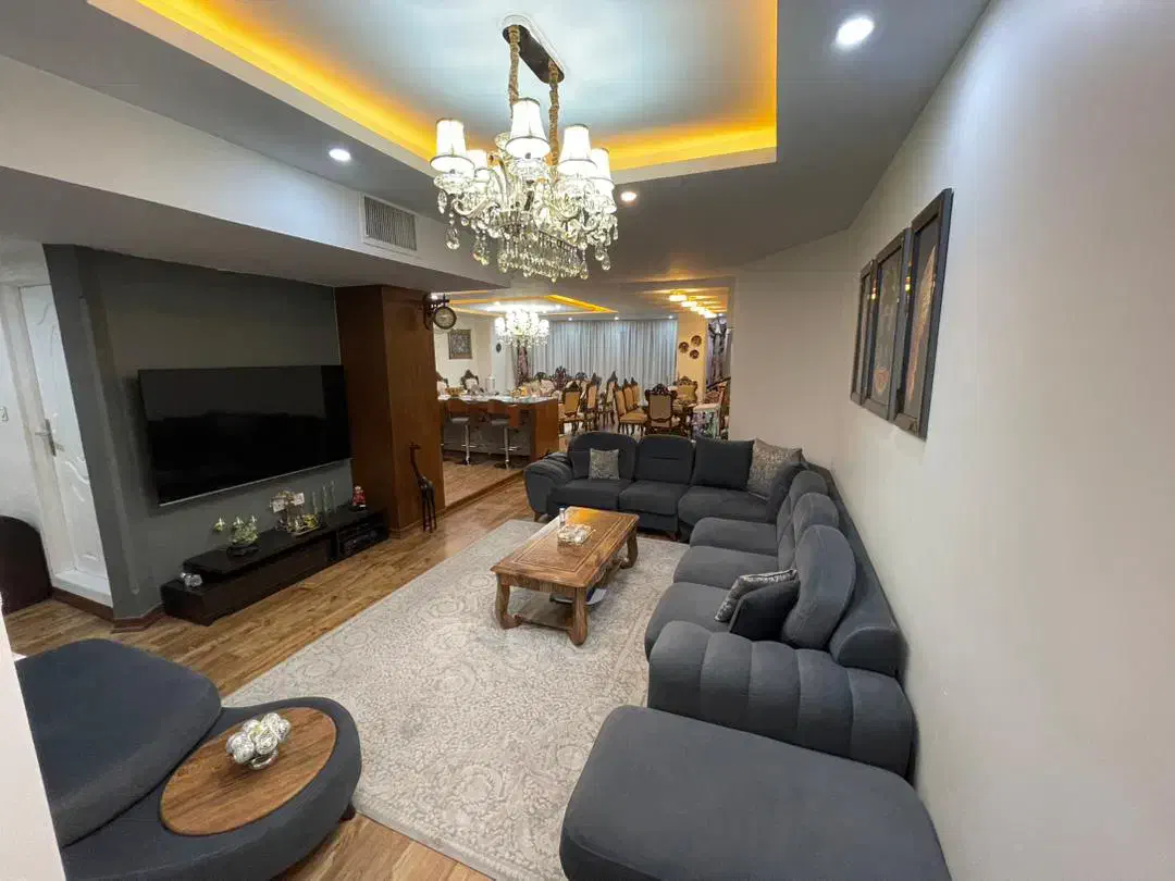 ۱۲۷ متر ۲خوابه رو به آفتاب استخردار|فروش آپارتمان|کرج, مهرویلا شمالی|دیوار