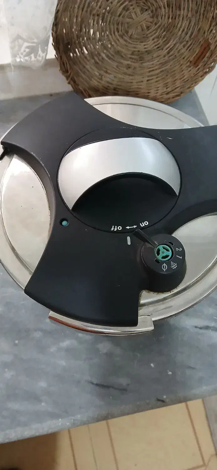 زودپز|ظروف پخت‌وپز|رشت, جانبازان|دیوار