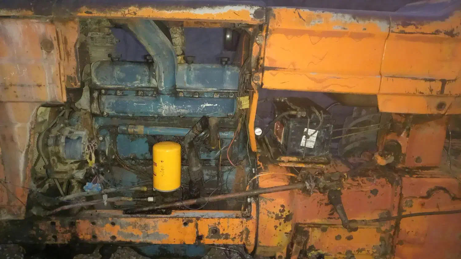 تراکتوررومانی|خودرو سنگین|صحنه, |دیوار