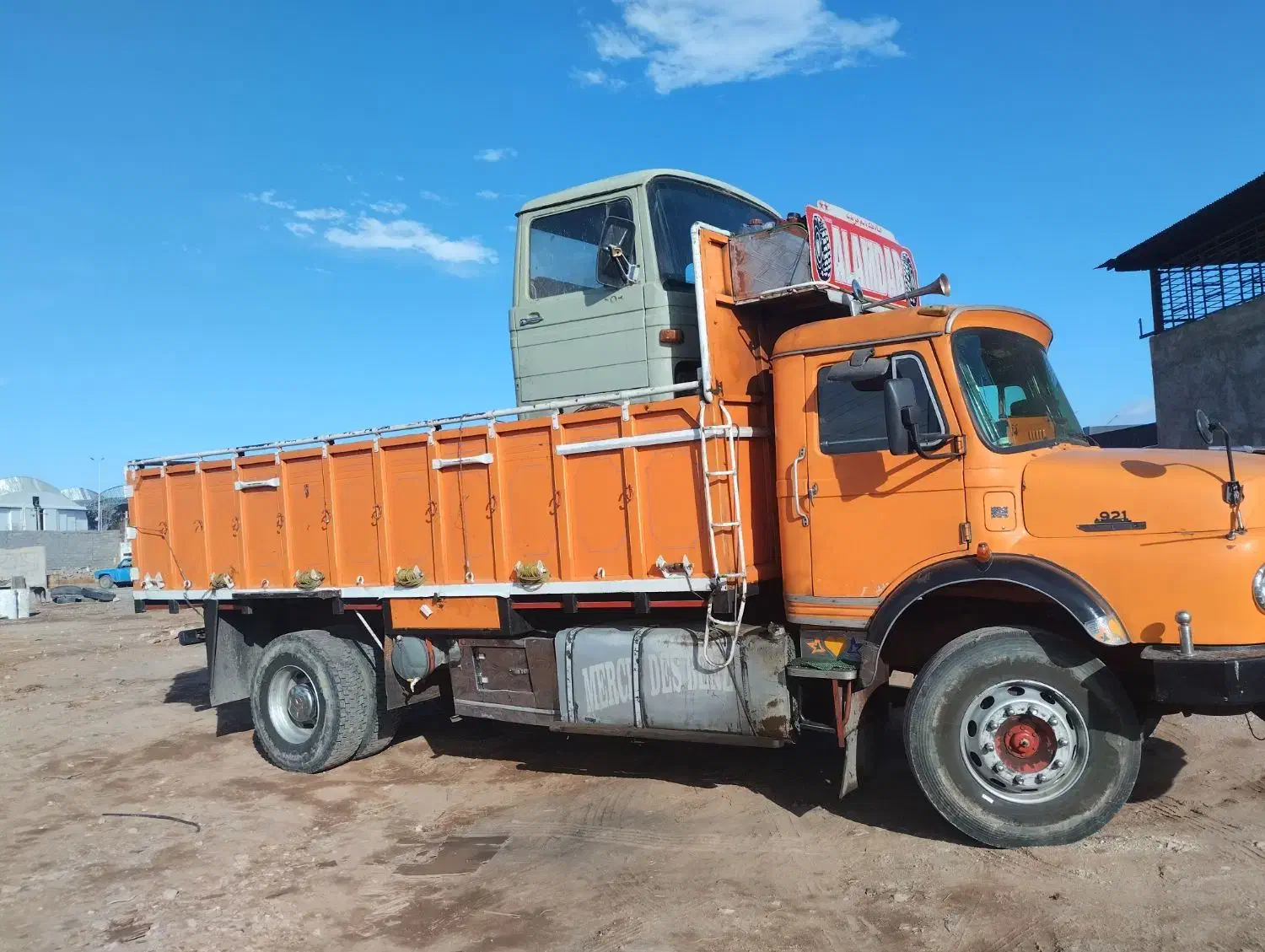 اسقاط انواع مینی بوس خاور کشنده|خودرو سنگین|کرمان, |دیوار