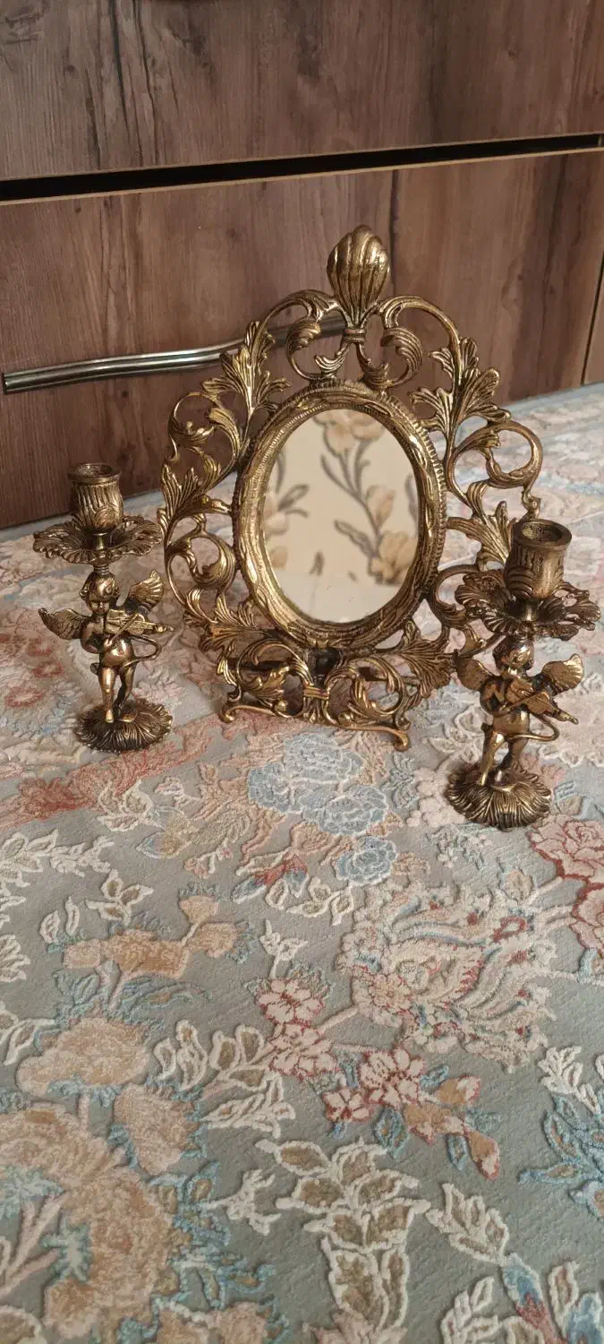 آینه برنز|آینه|پرند, فاز ۵|دیوار