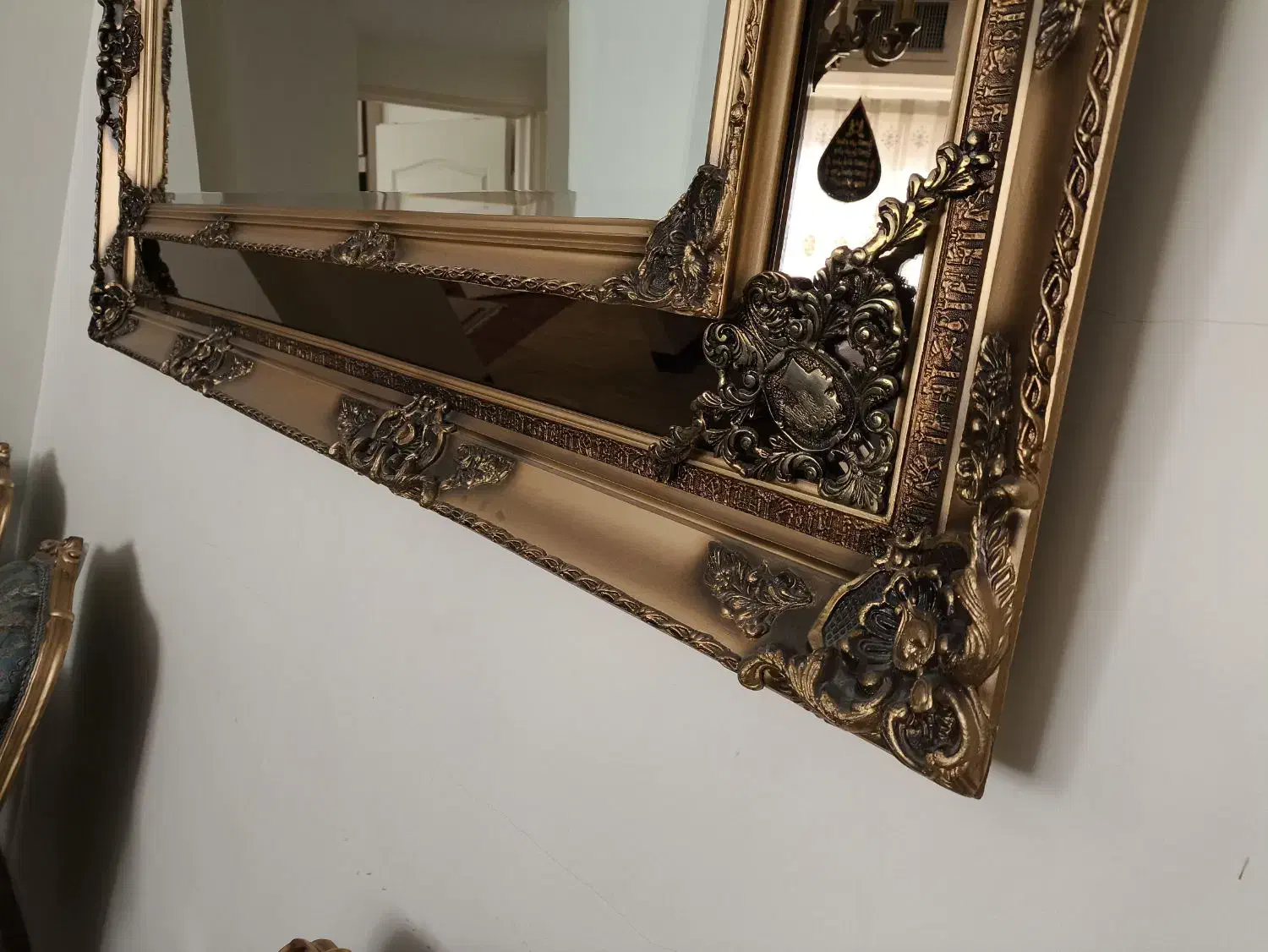 آیینه|آینه|هشتگرد, شهرک گلخانه|دیوار