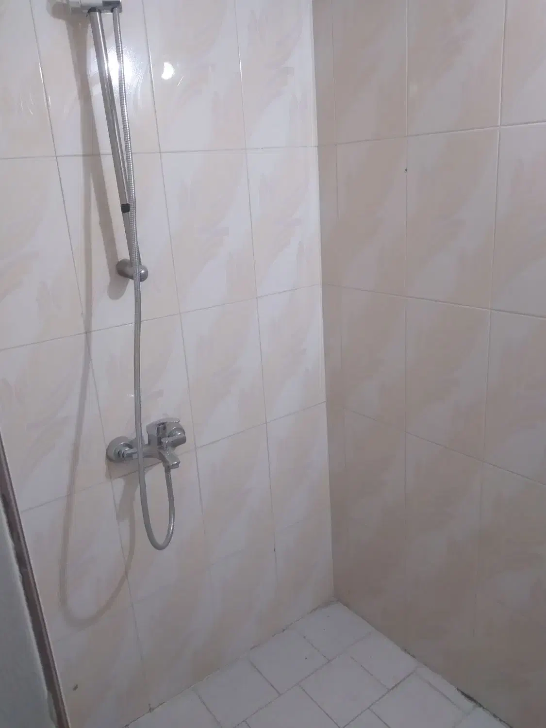 آپارتمان۴۷متر تکواحدی پارکینگ سپه نرسیده ب یادگار