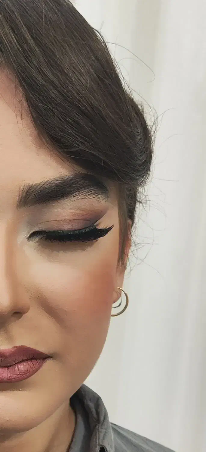 میکاپ و شنیون|خدمات آرایشگری و زیبایی|قم, ولیعصر|دیوار