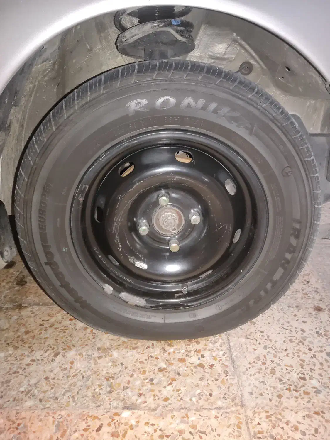 رینگ و لاستیک دور ۱۴(۲۰۵)ایران تایر۹۹درصد|قطعات یدکی و لوازم جانبی|ایرانشهر, |دیوار