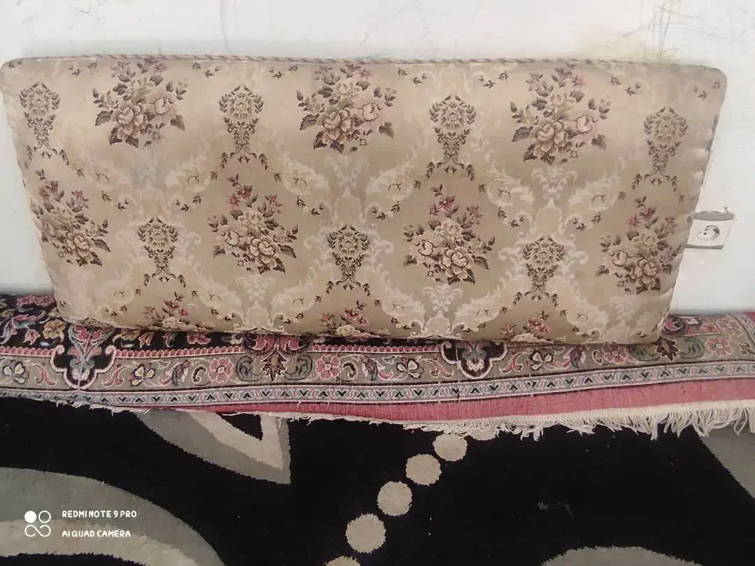 فرش وپشتی بدون مشکل در حد نو|فرش|ایلام, |دیوار