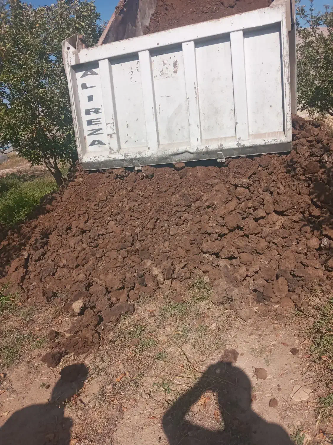 کود گاوی و گوسفندی|خدمات باغبانی و درختکاری|تهران, مشیریه|دیوار