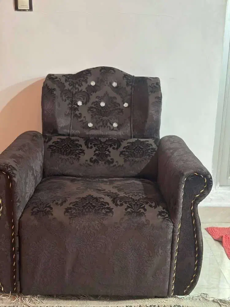 مبل و میز ناهارخوری سالم|مبلمان خانگی و میز عسلی|بندر انزلی, آذربایجان|دیوار