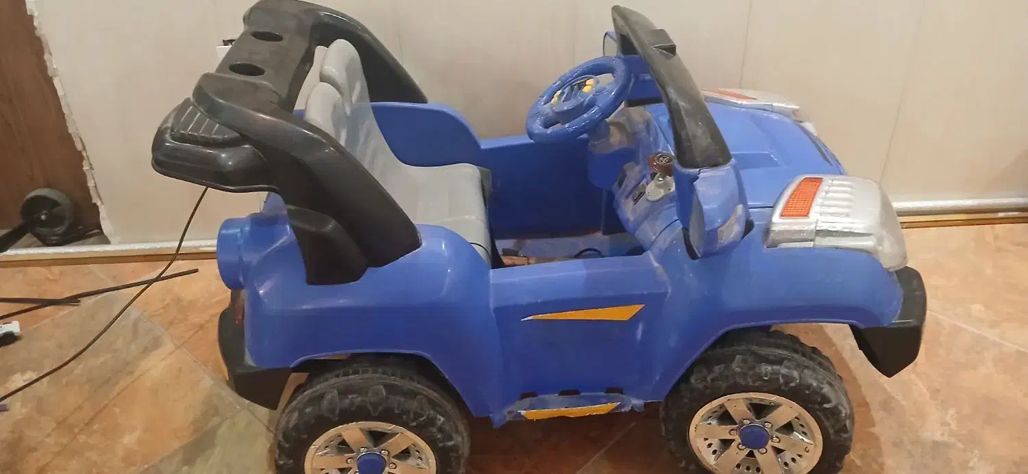 ماشین شارژی|اسباب‌بازی بچه|محمدشهر, محمدشهر|دیوار